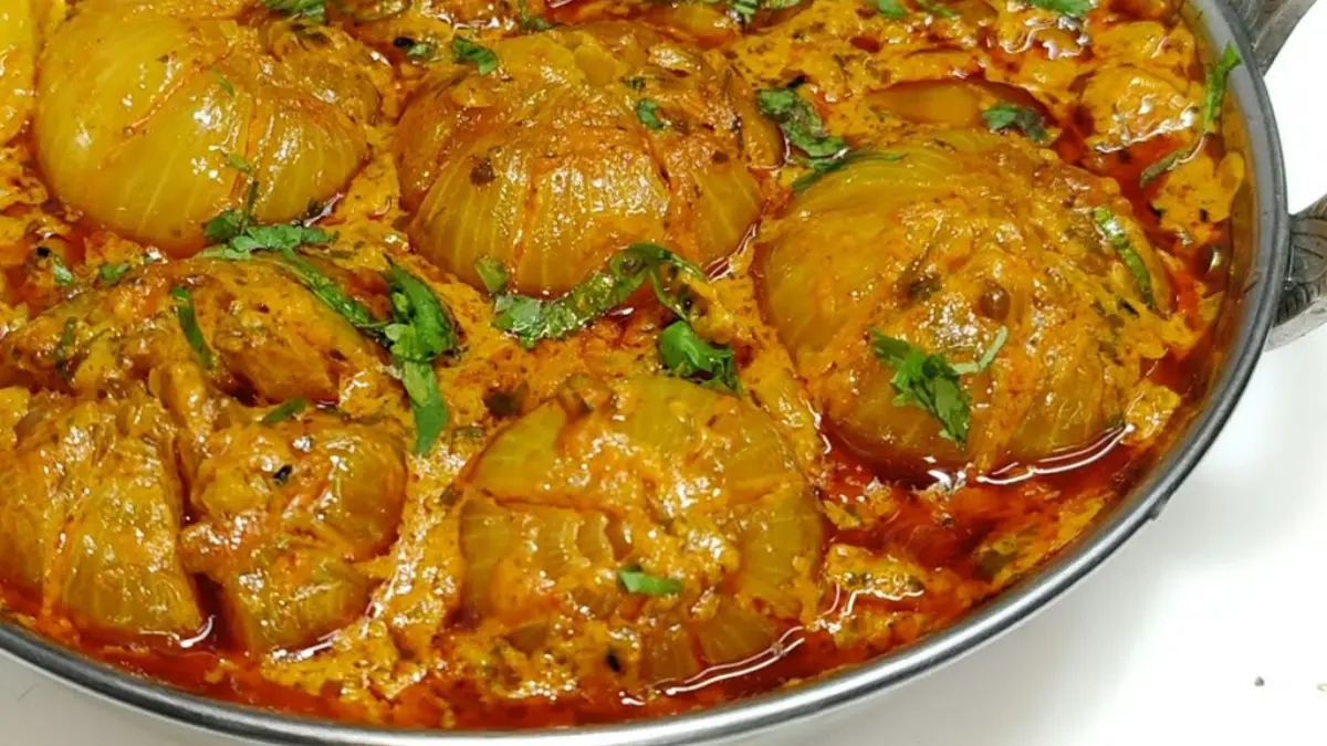 स्वादिष्ट भरवा प्याज की सब्जी - घर पर बनाएं रेस्टोरेंट जैसा स्वाद! भरवा प्याज की सब्जी - Bharwa Pyaj ki sabji recipe