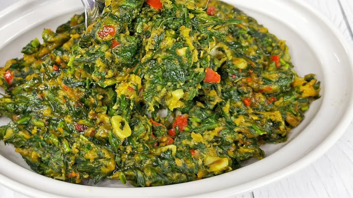 मिनटों में स्वादिष्ट पालक की सब्जी - दादी माँ की सीक्रेट रेसिपी! Palak ki sabji recipe in hindi
